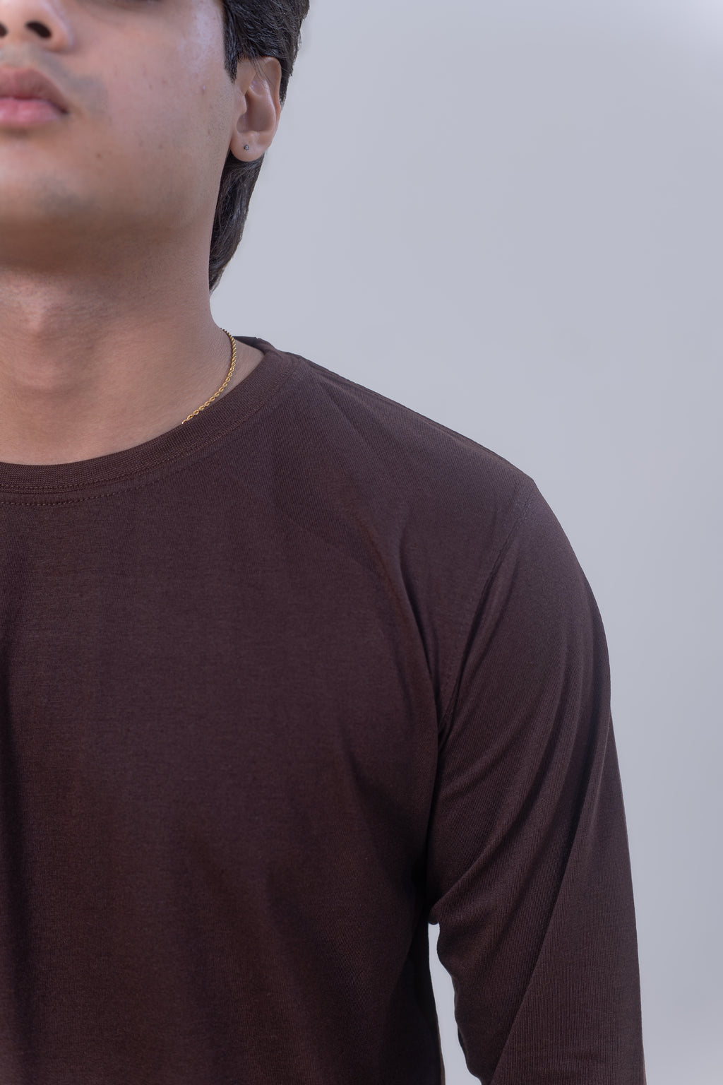 BASIC FULL SLEEVES T-SHIRT