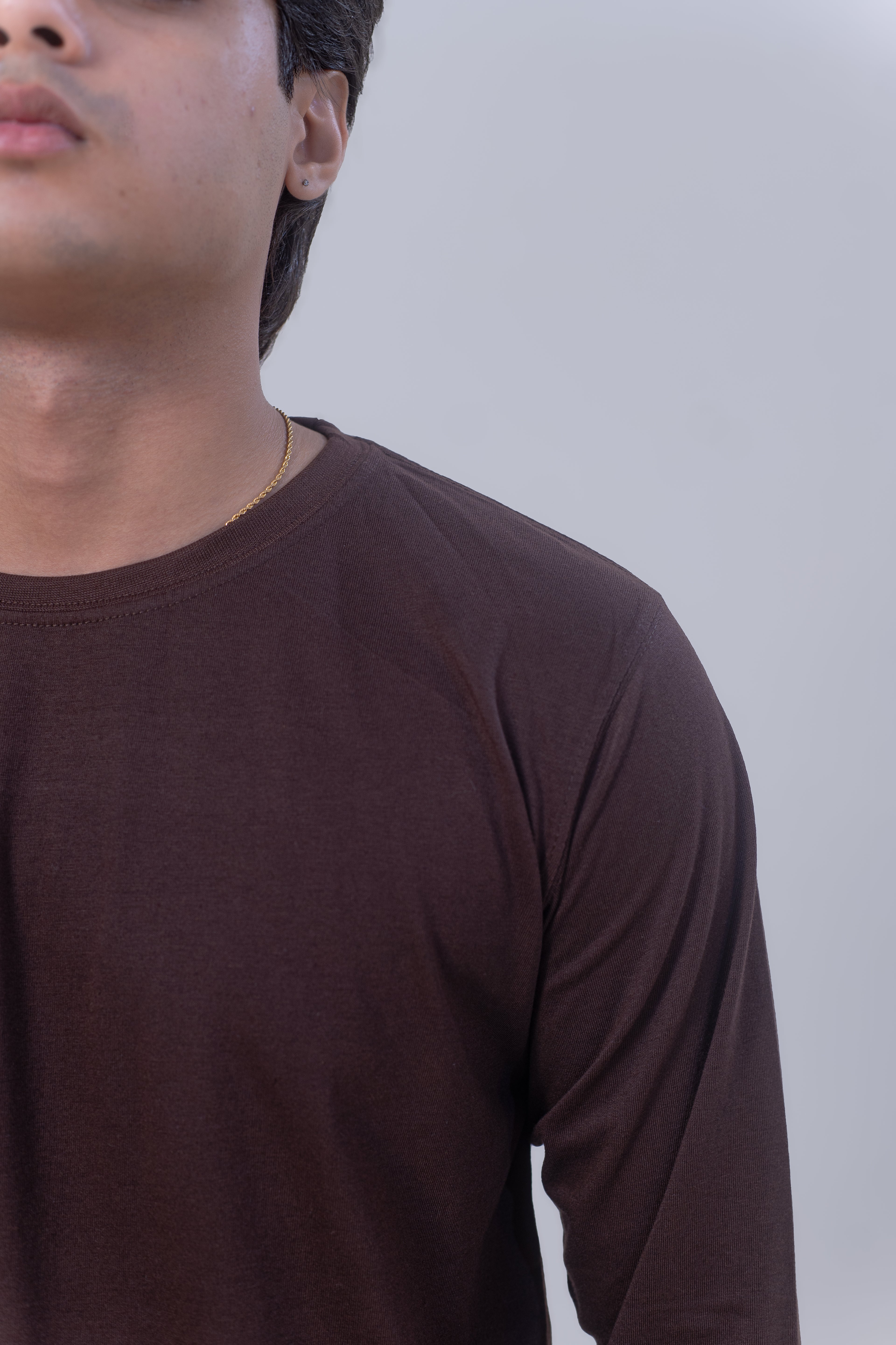 BASIC FULL SLEEVES T-SHIRT