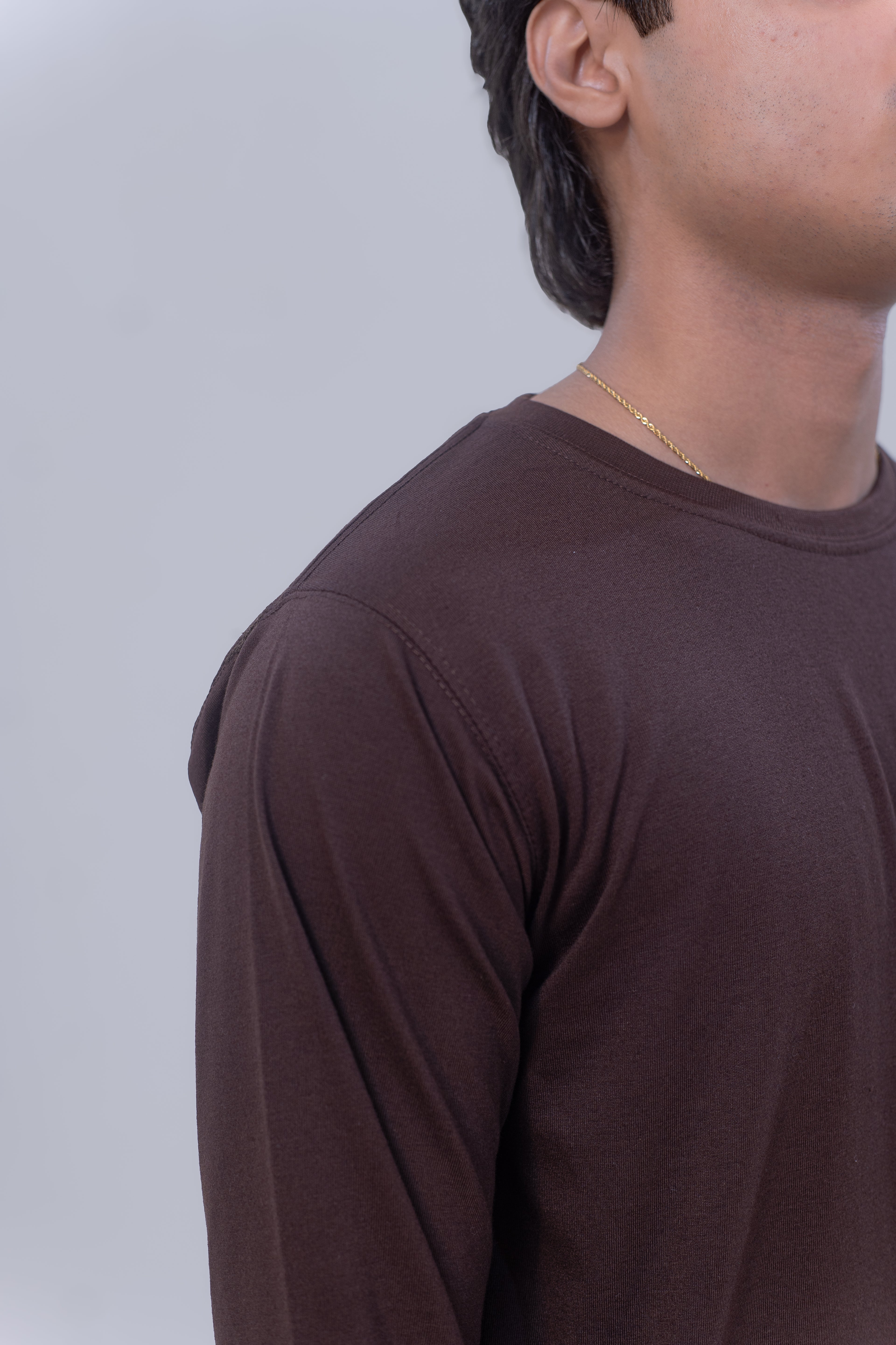 BASIC FULL SLEEVES T-SHIRT