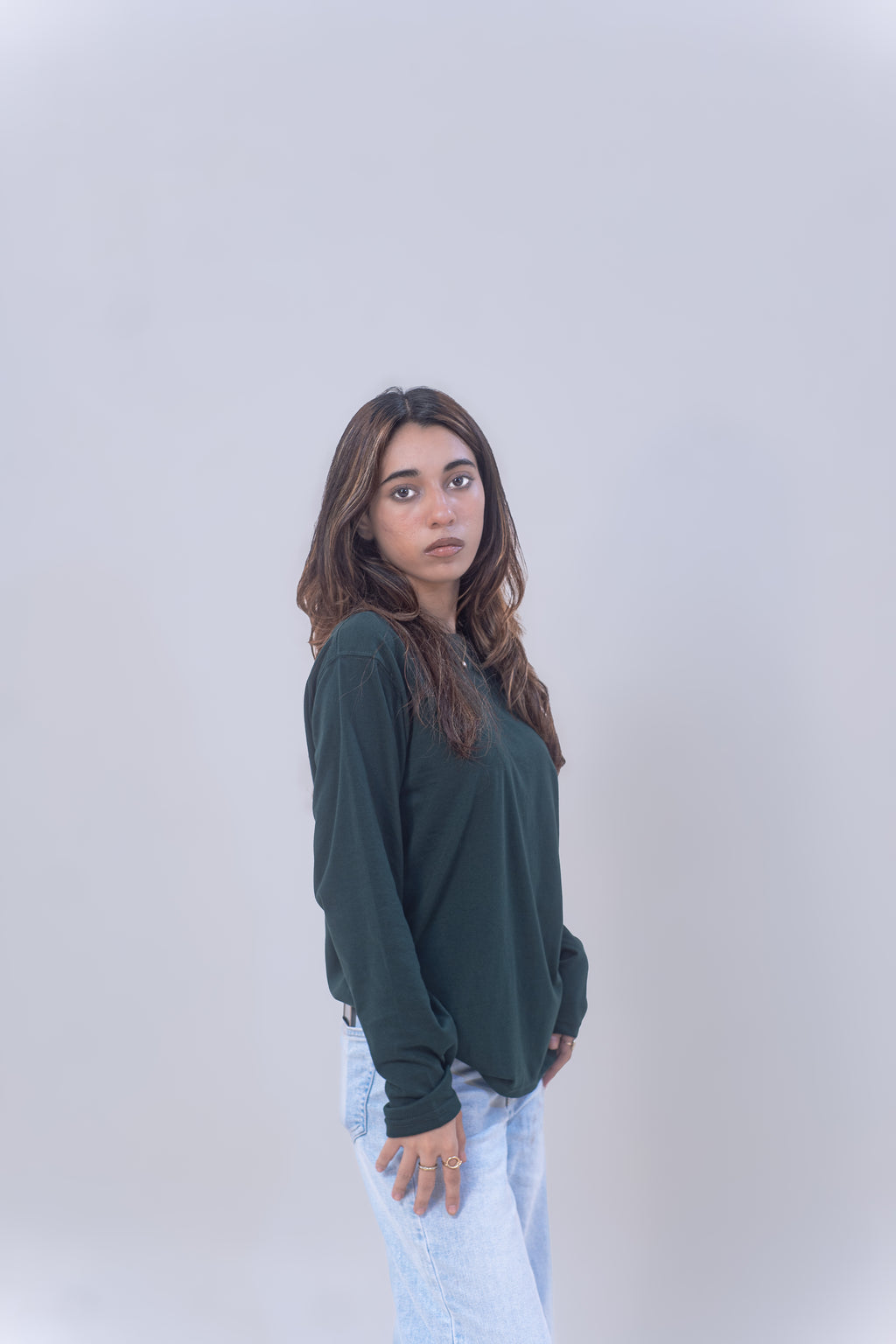 BASIC FULL SLEEVES T-SHIRT