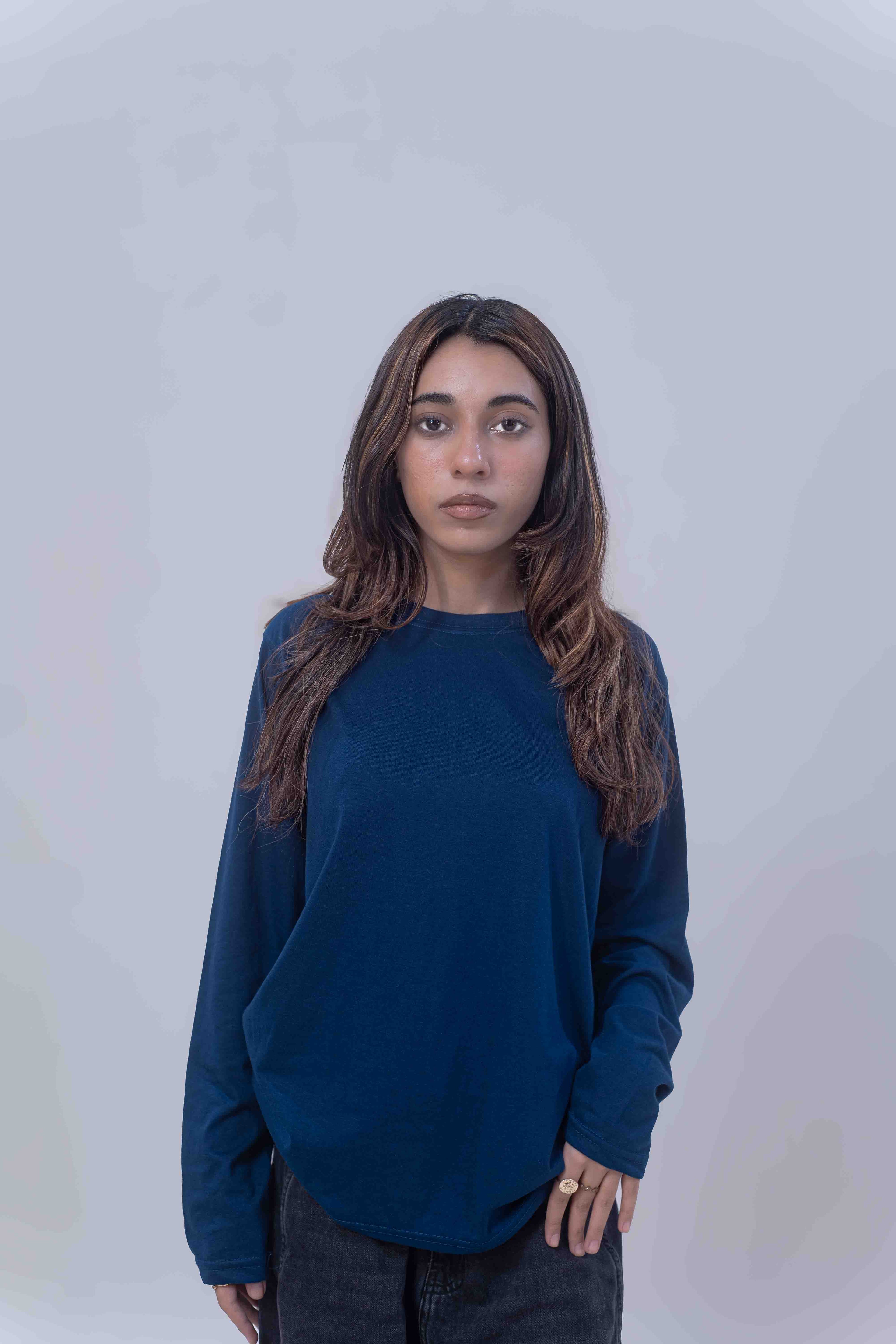 BASIC FULL SLEEVES T-SHIRT