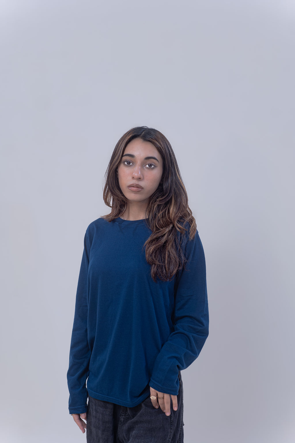 BASIC FULL SLEEVES T-SHIRT