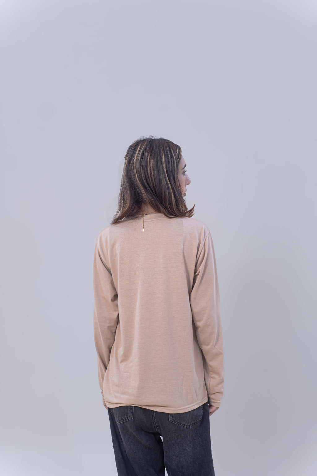 BASIC FULL SLEEVES T-SHIRT