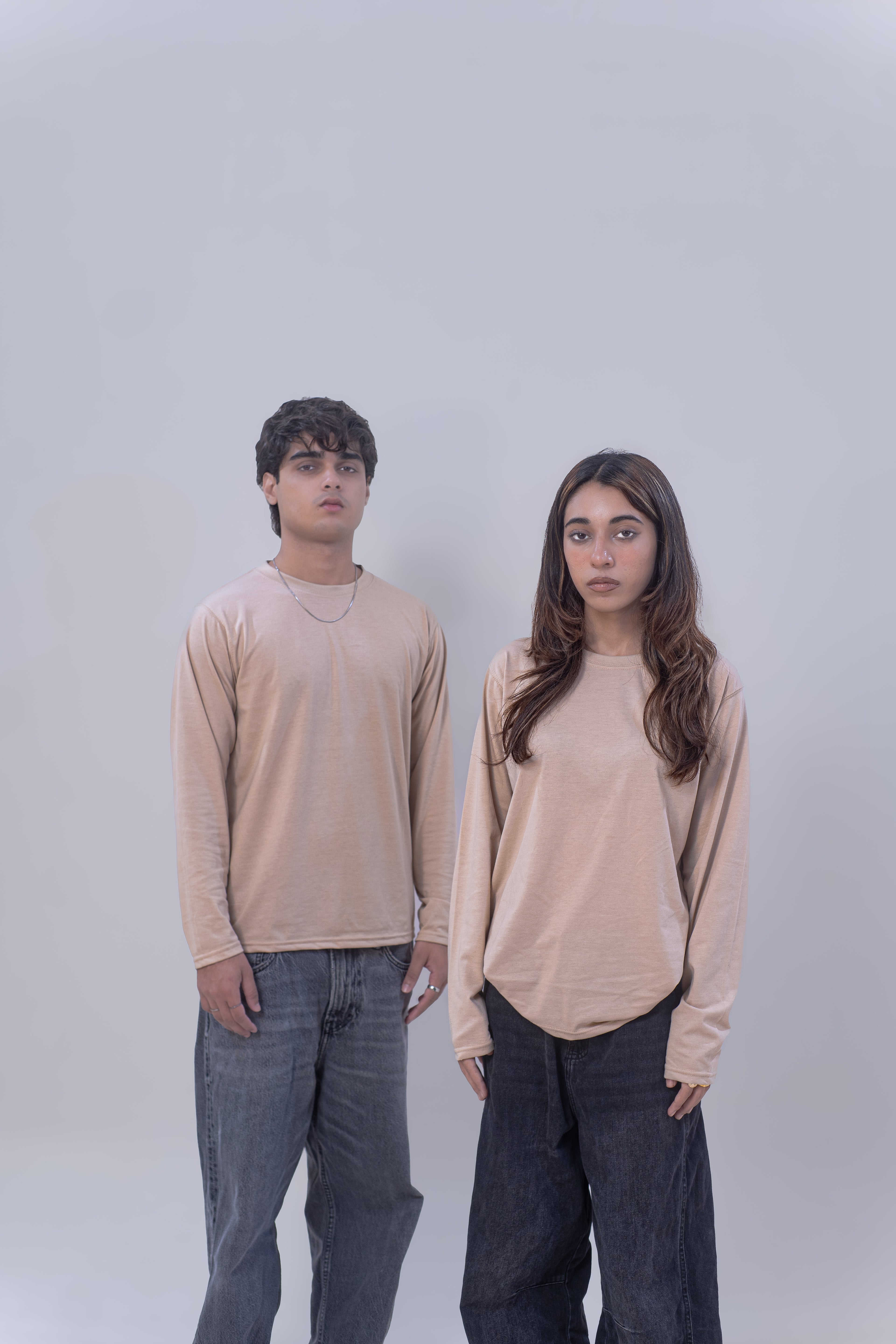 BASIC FULL SLEEVES T-SHIRT