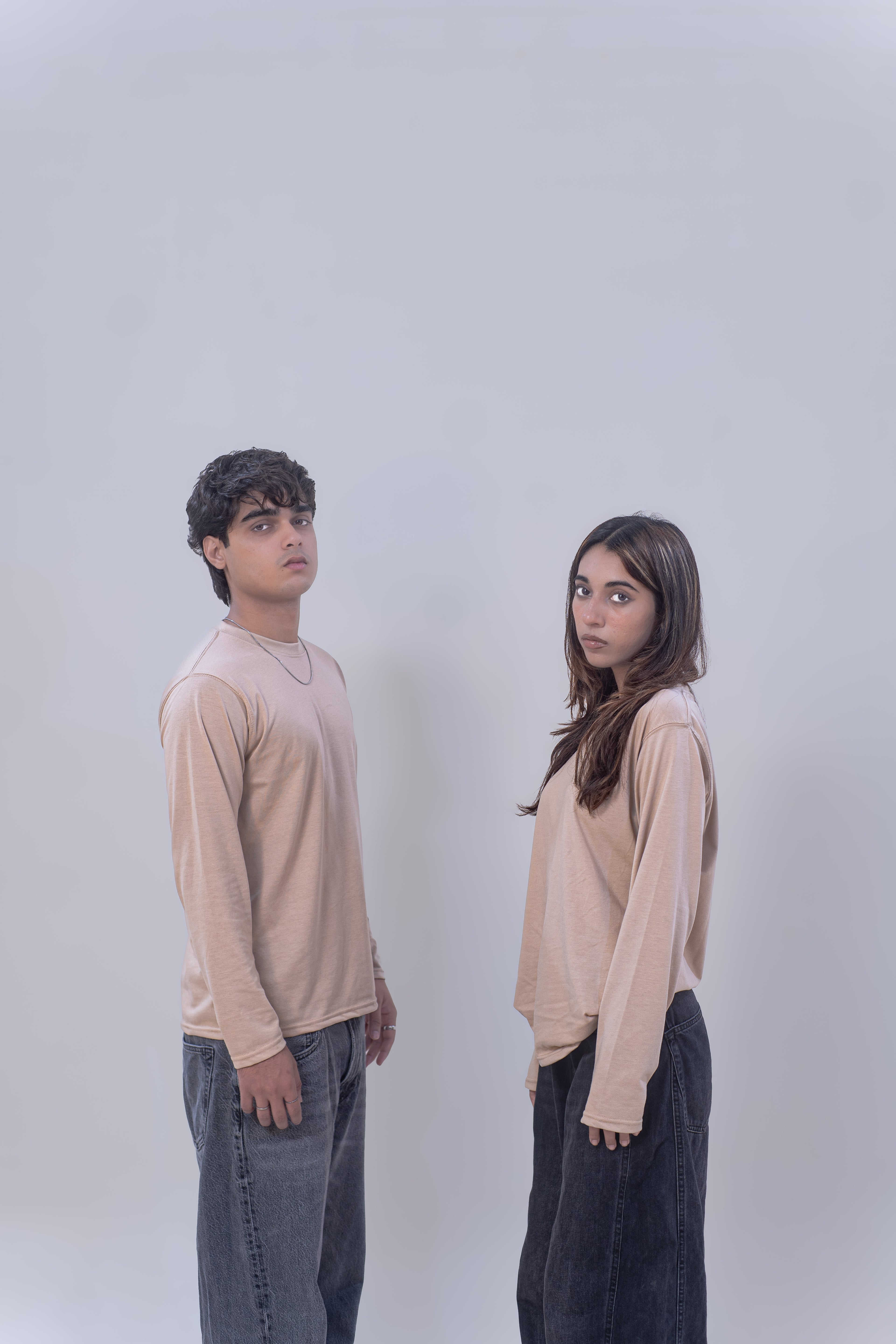 BASIC FULL SLEEVES T-SHIRT