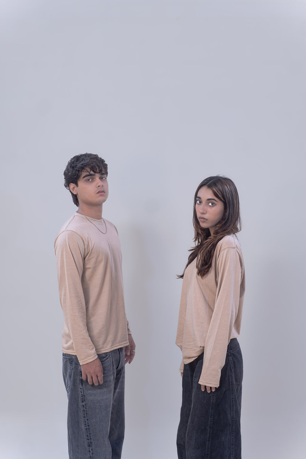 BASIC FULL SLEEVES T-SHIRT