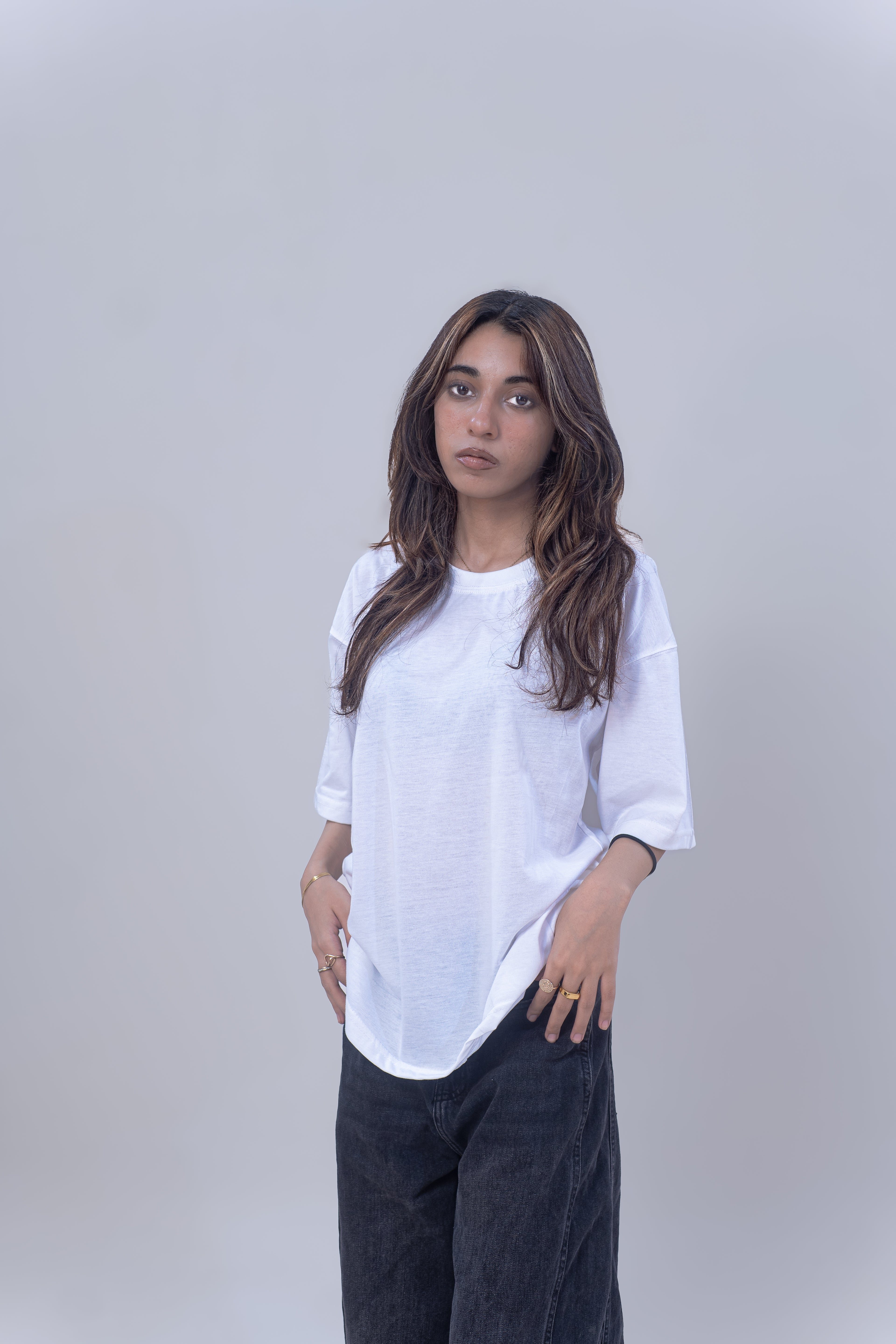 BASIC OVERSIZED T-SHIRT