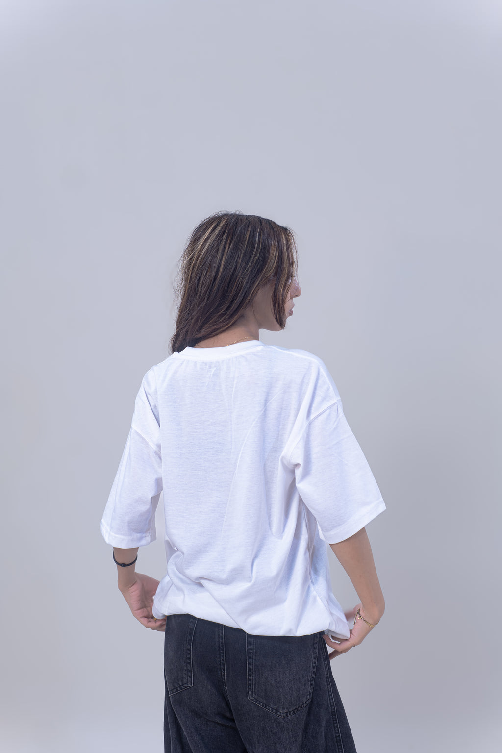 BASIC OVERSIZED T-SHIRT