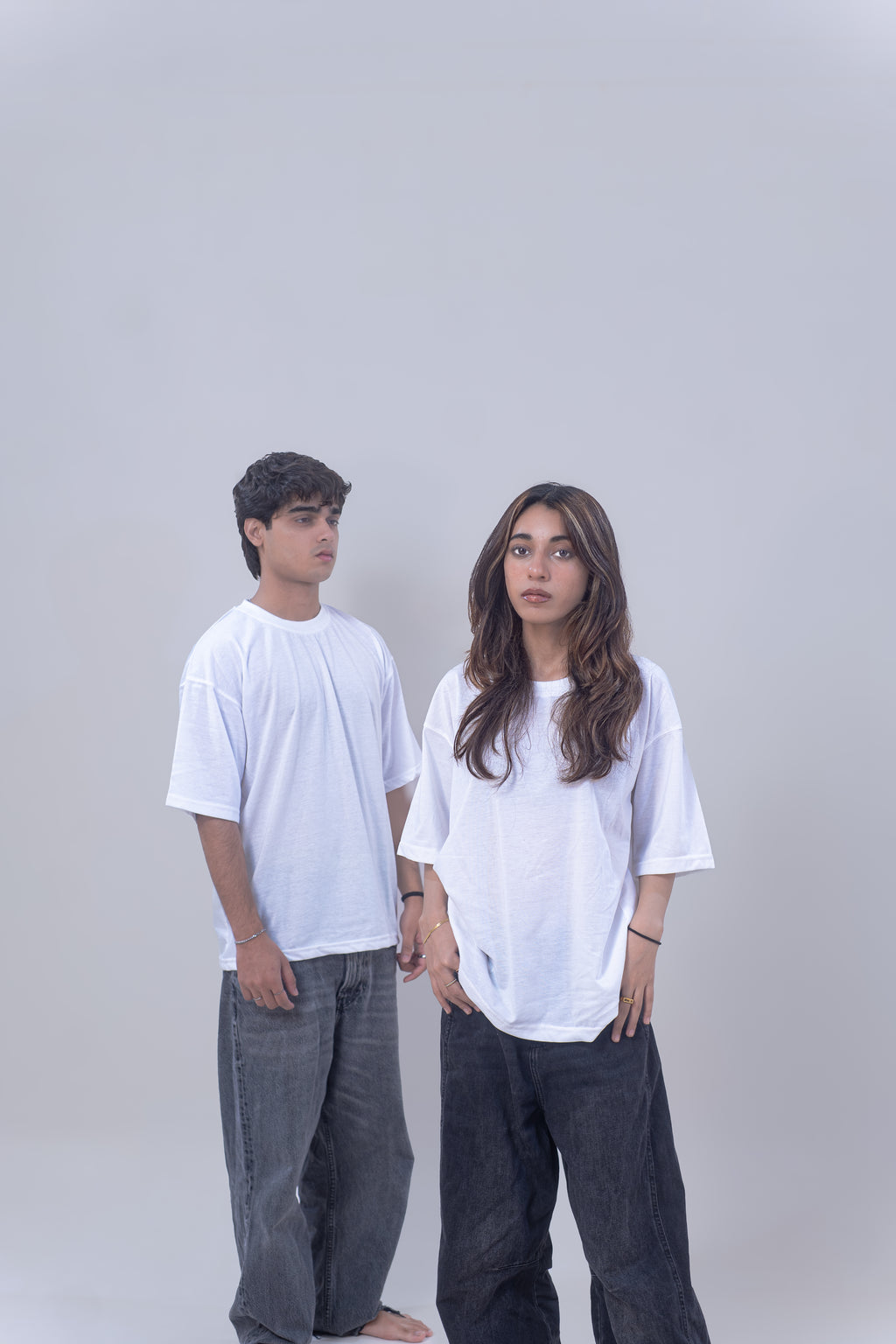 BASIC OVERSIZED T-SHIRT
