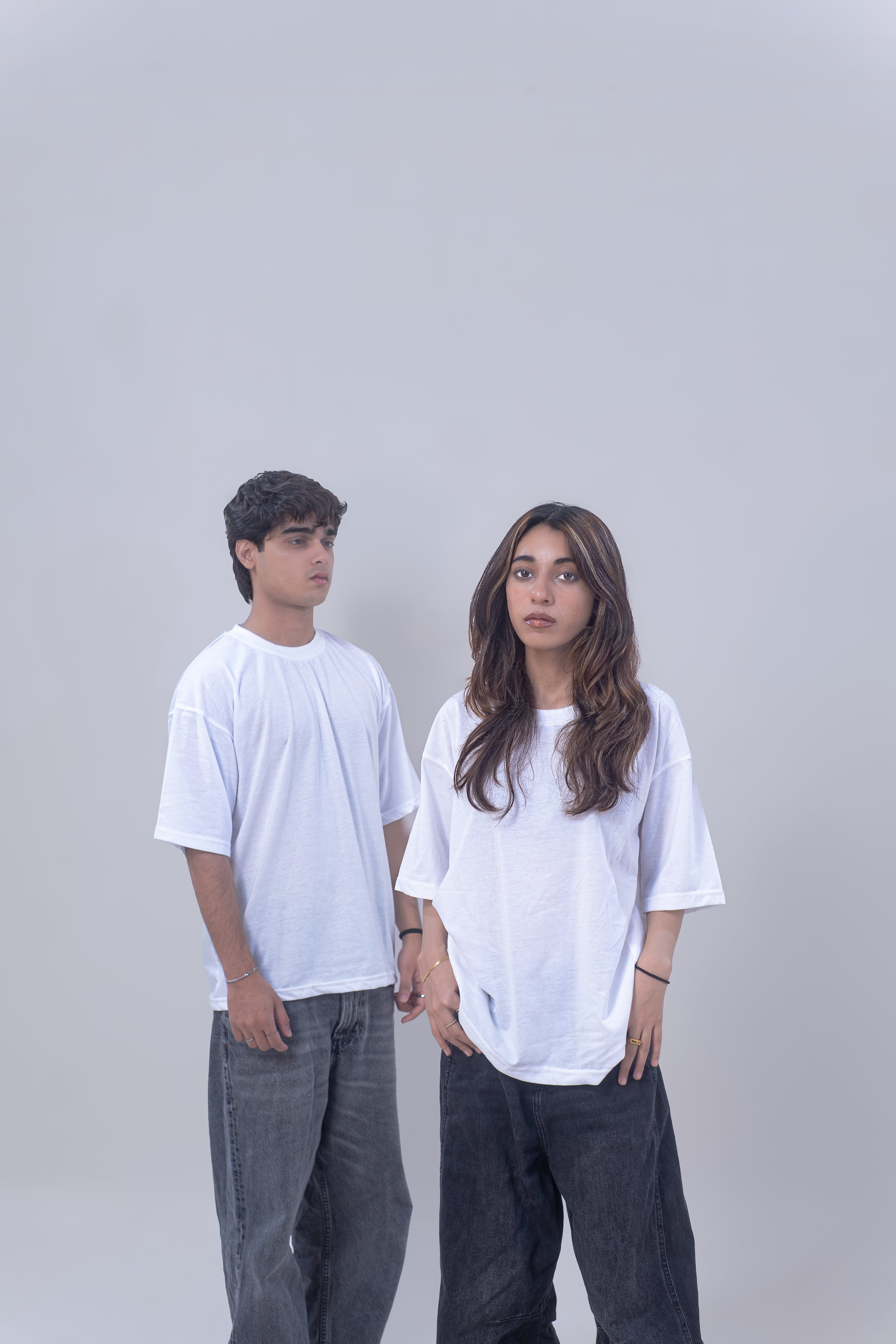 BASIC OVERSIZED T-SHIRT
