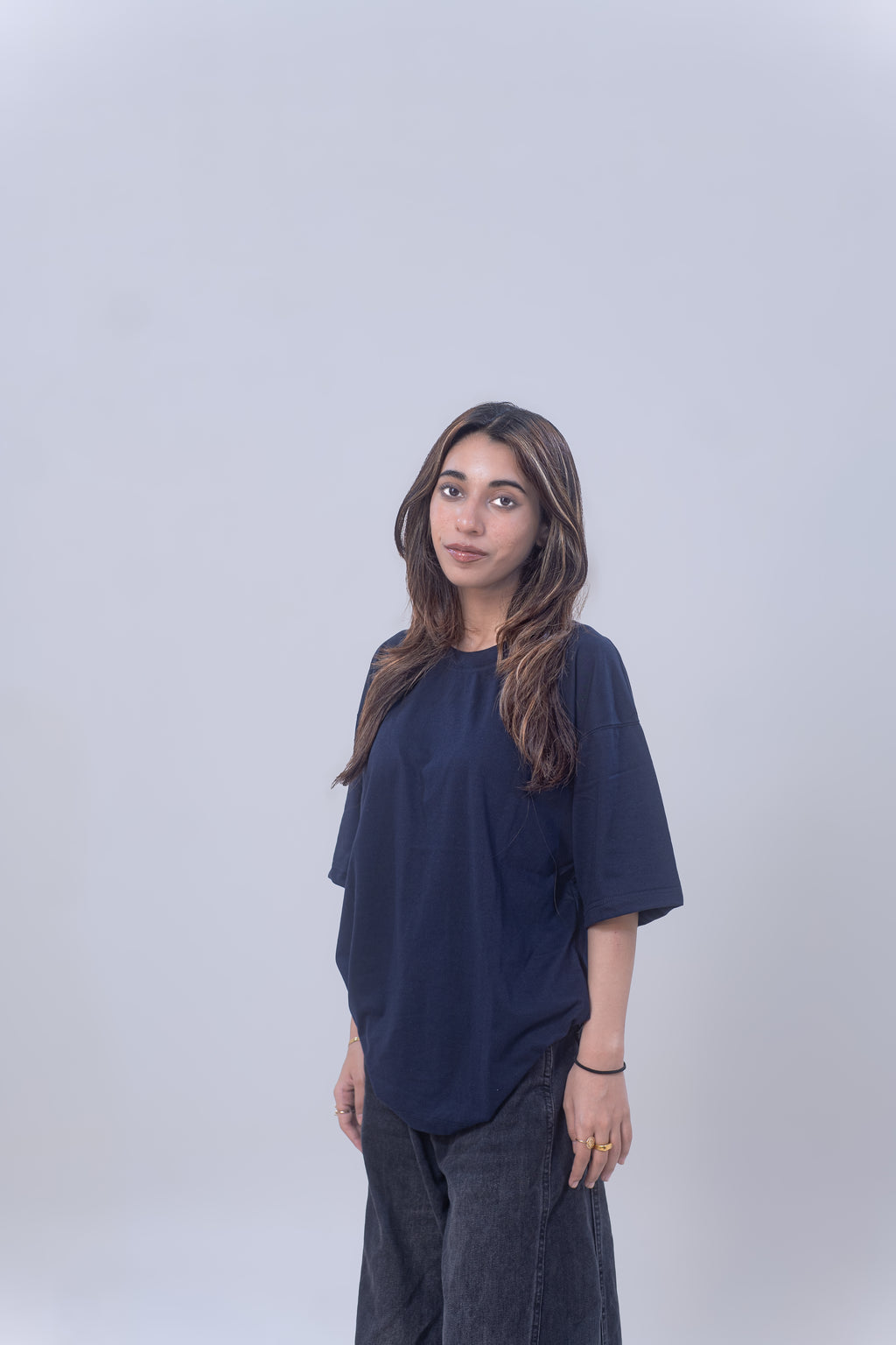 BASIC OVERSIZED T-SHIRT