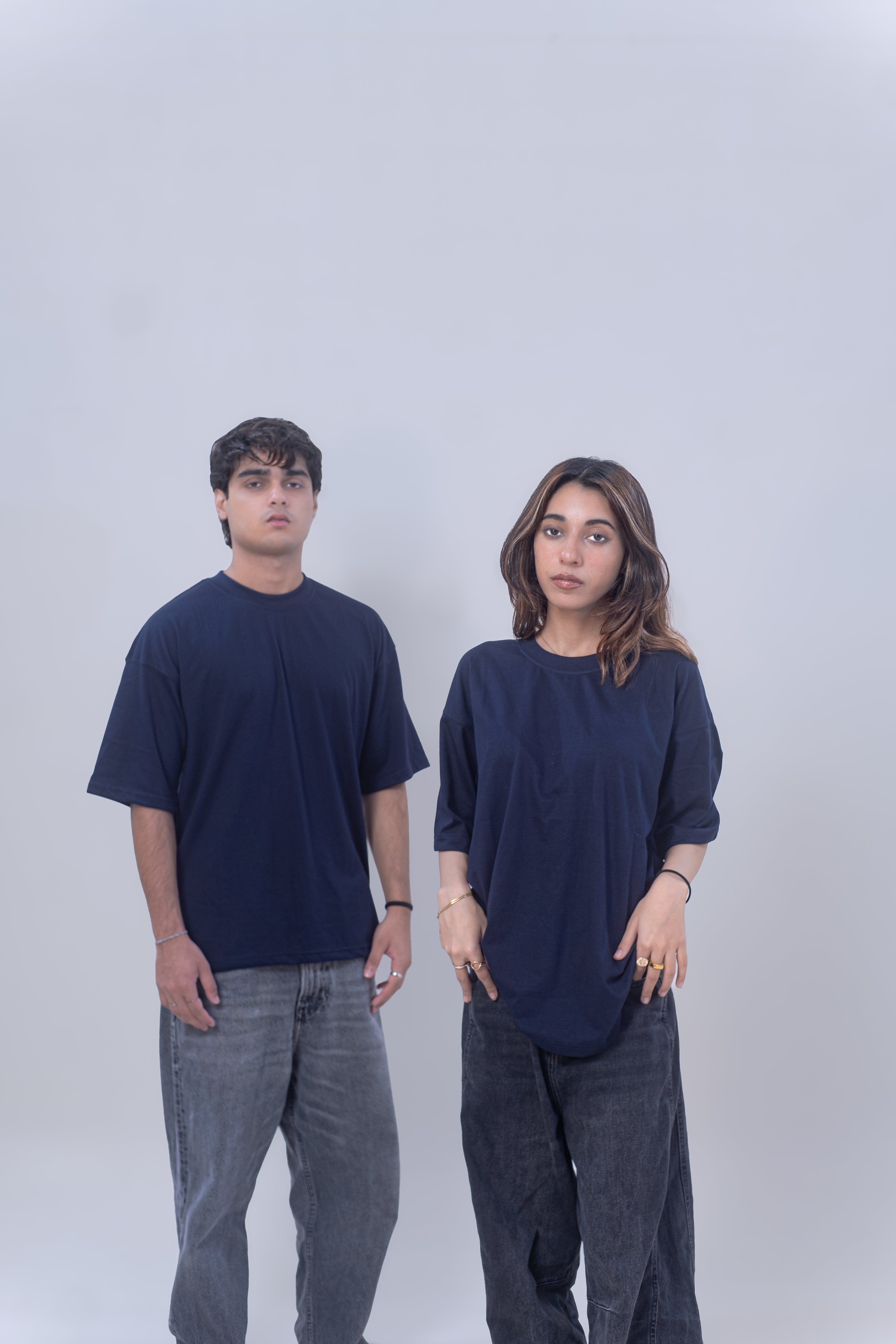 BASIC OVERSIZED T-SHIRT
