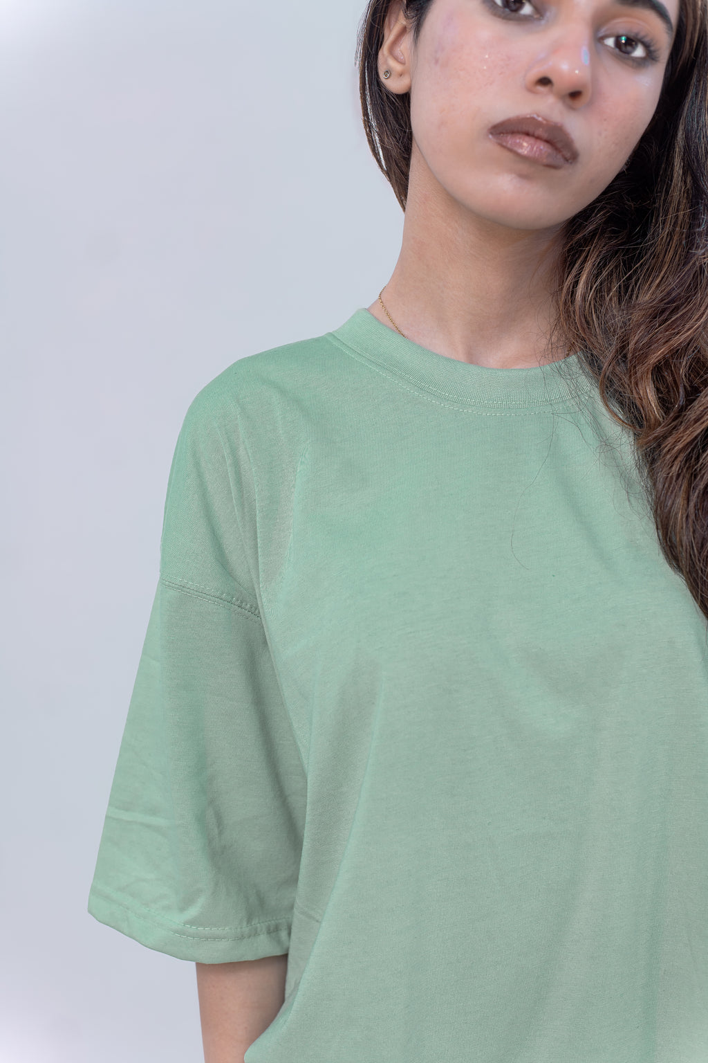 BASIC OVERSIZED T-SHIRT