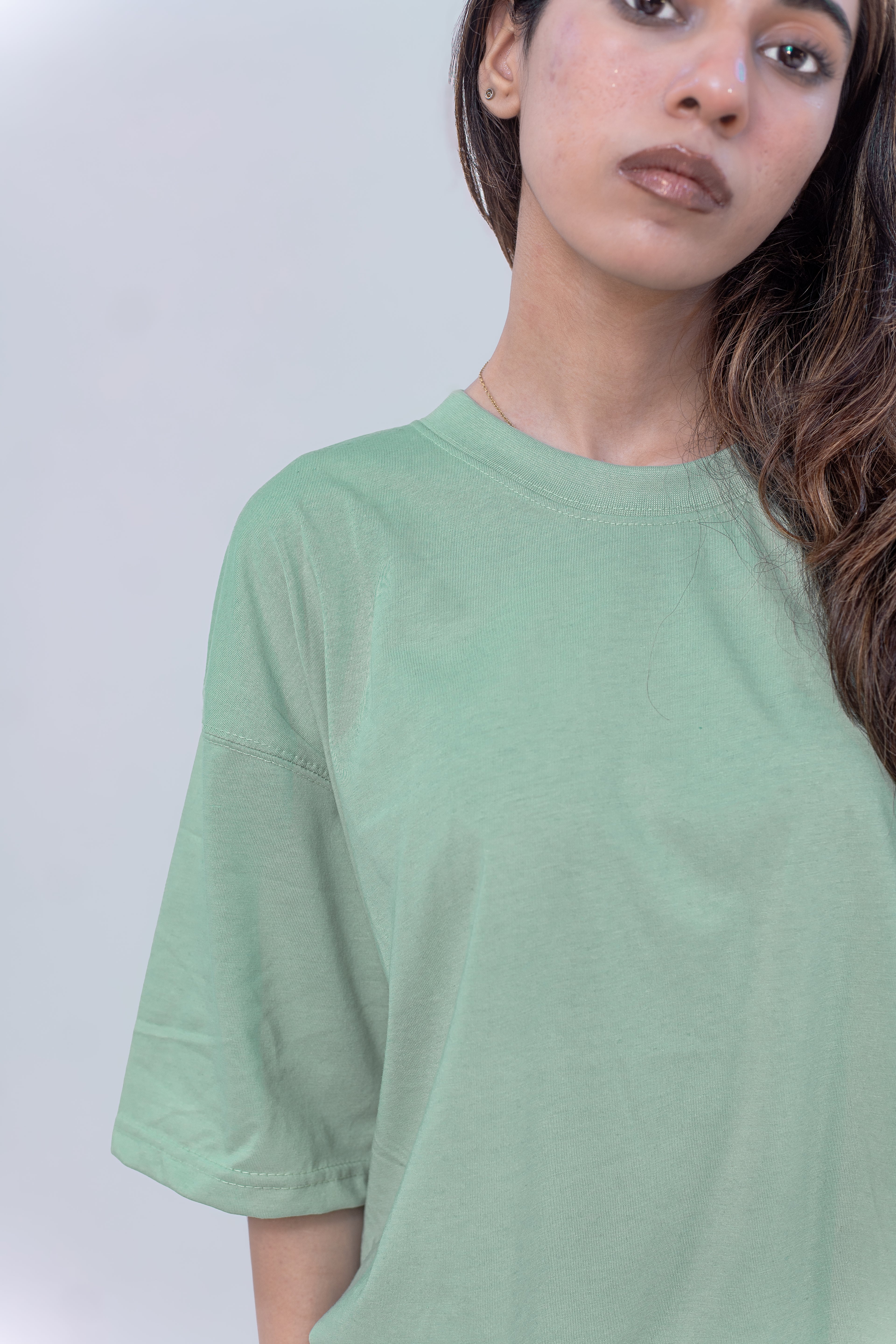 BASIC OVERSIZED T-SHIRT