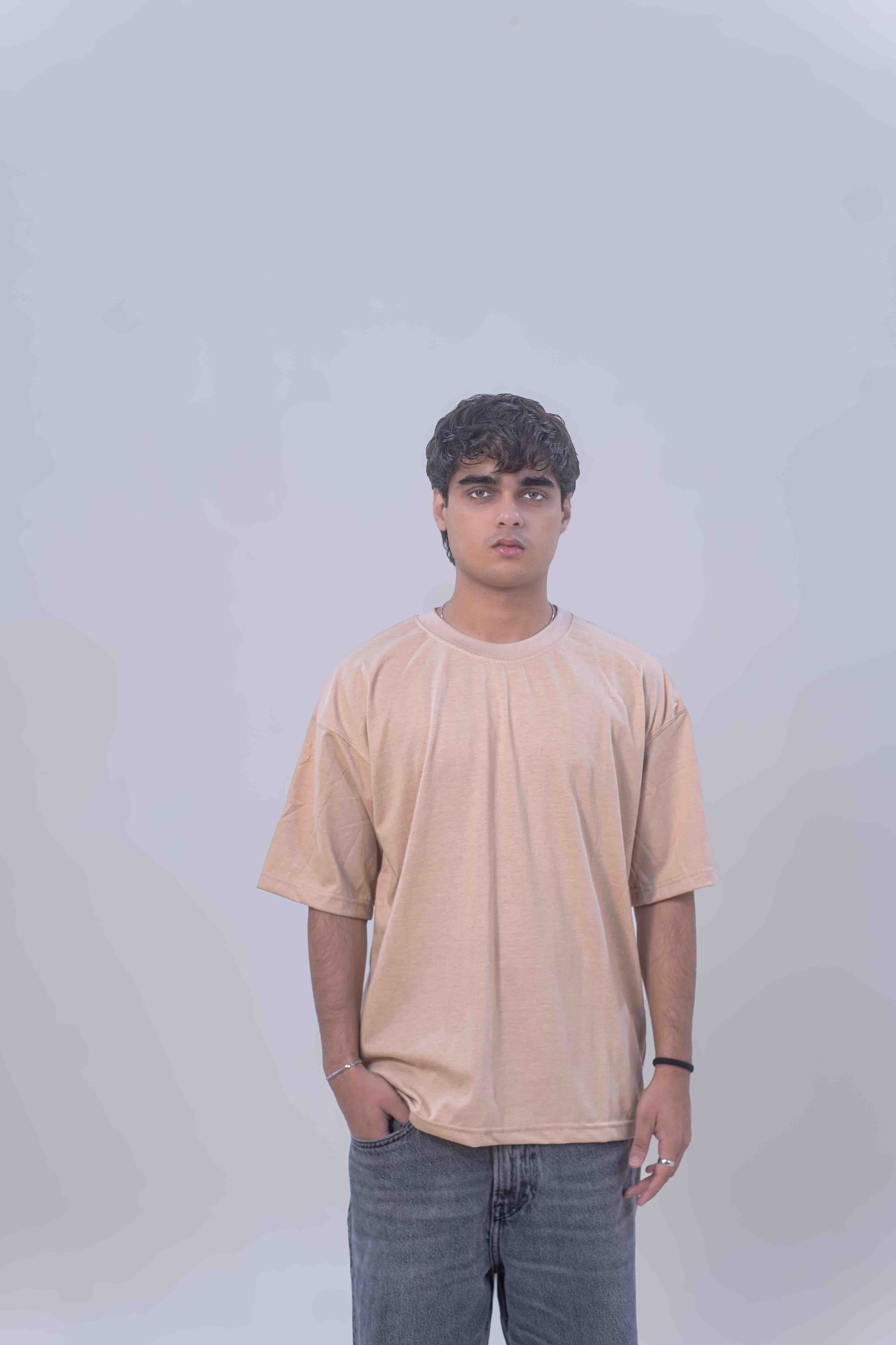 BASIC OVERSIZED T-SHIRT