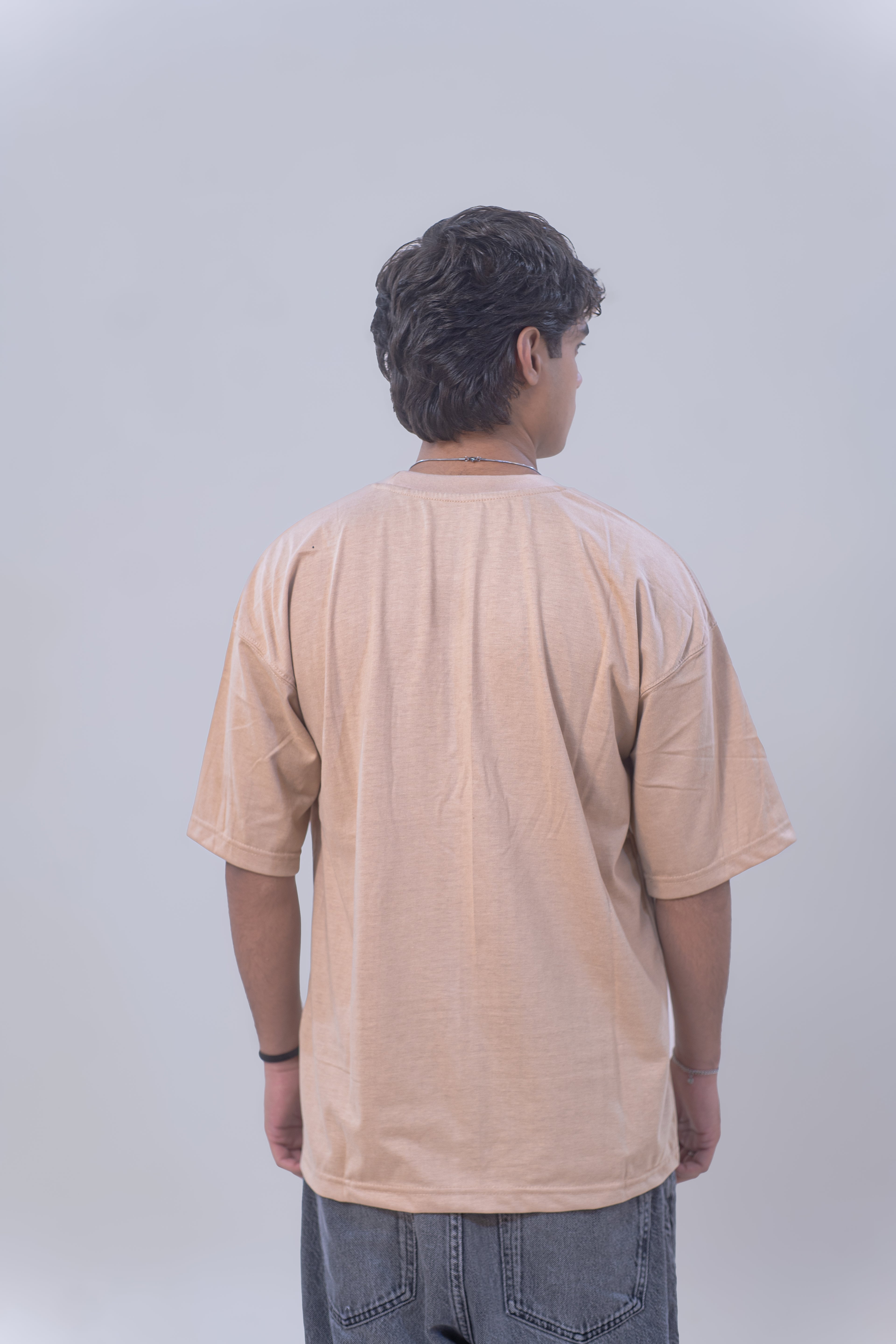 BASIC OVERSIZED T-SHIRT