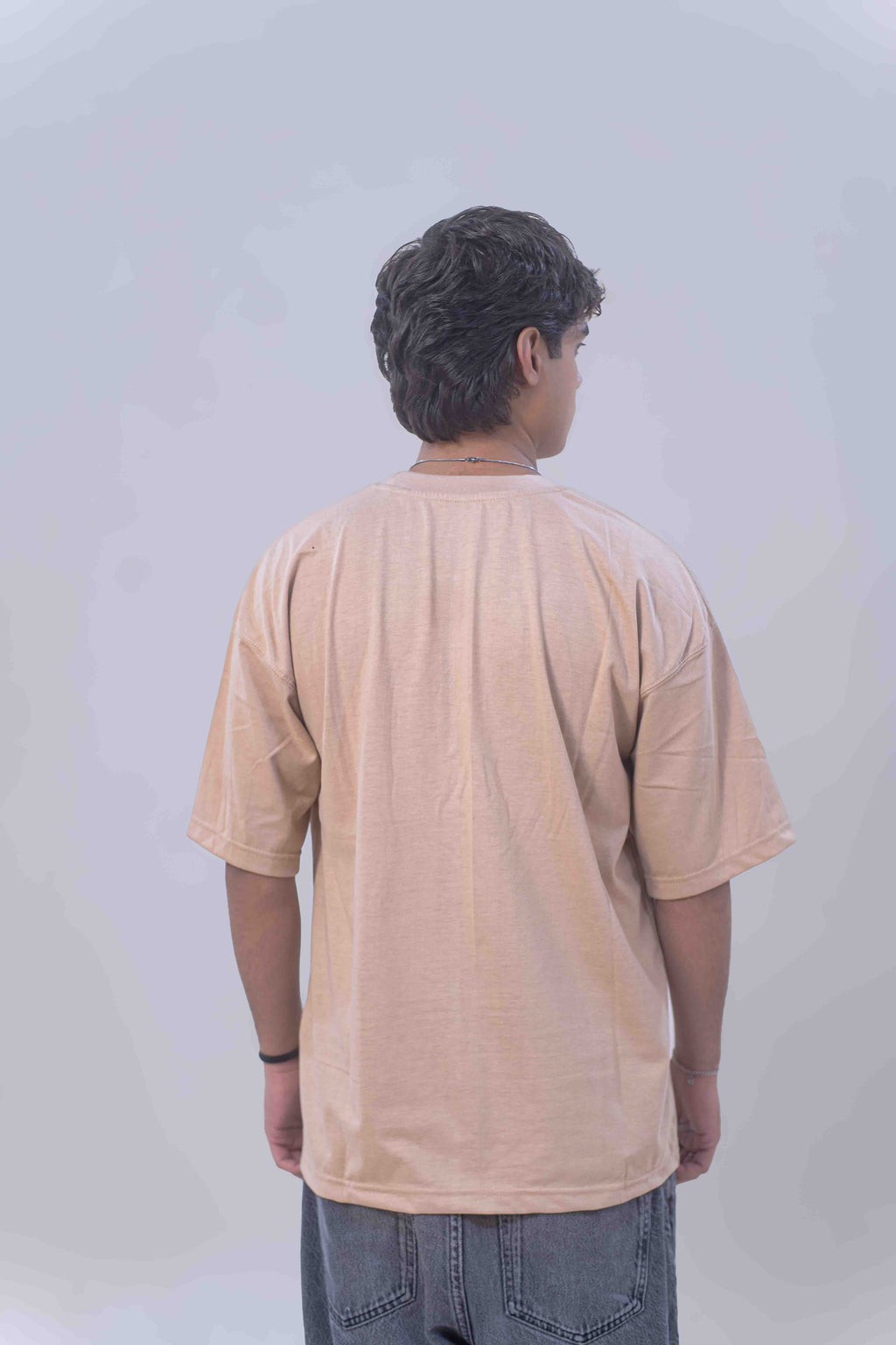BASIC OVERSIZED T-SHIRT