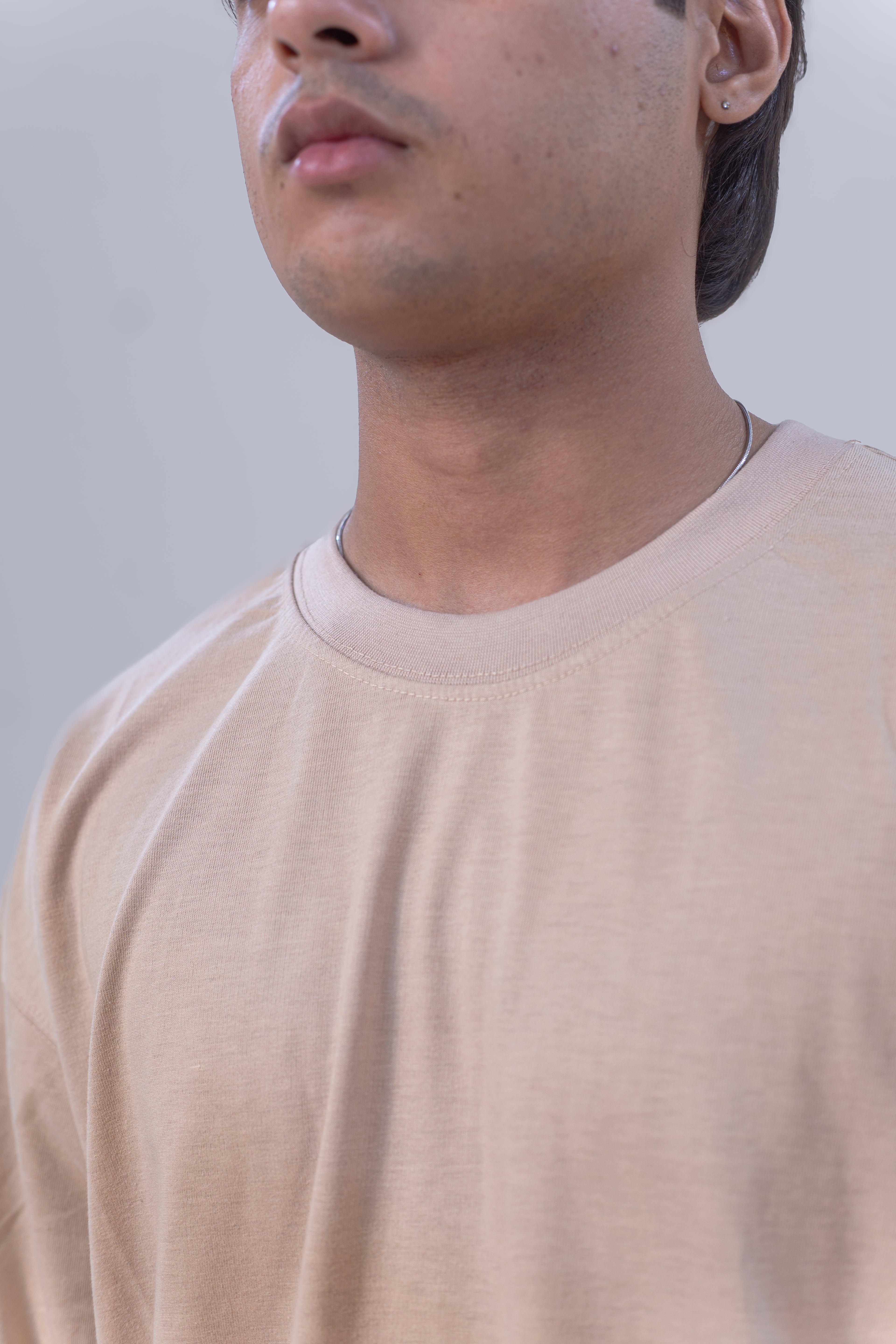BASIC OVERSIZED T-SHIRT