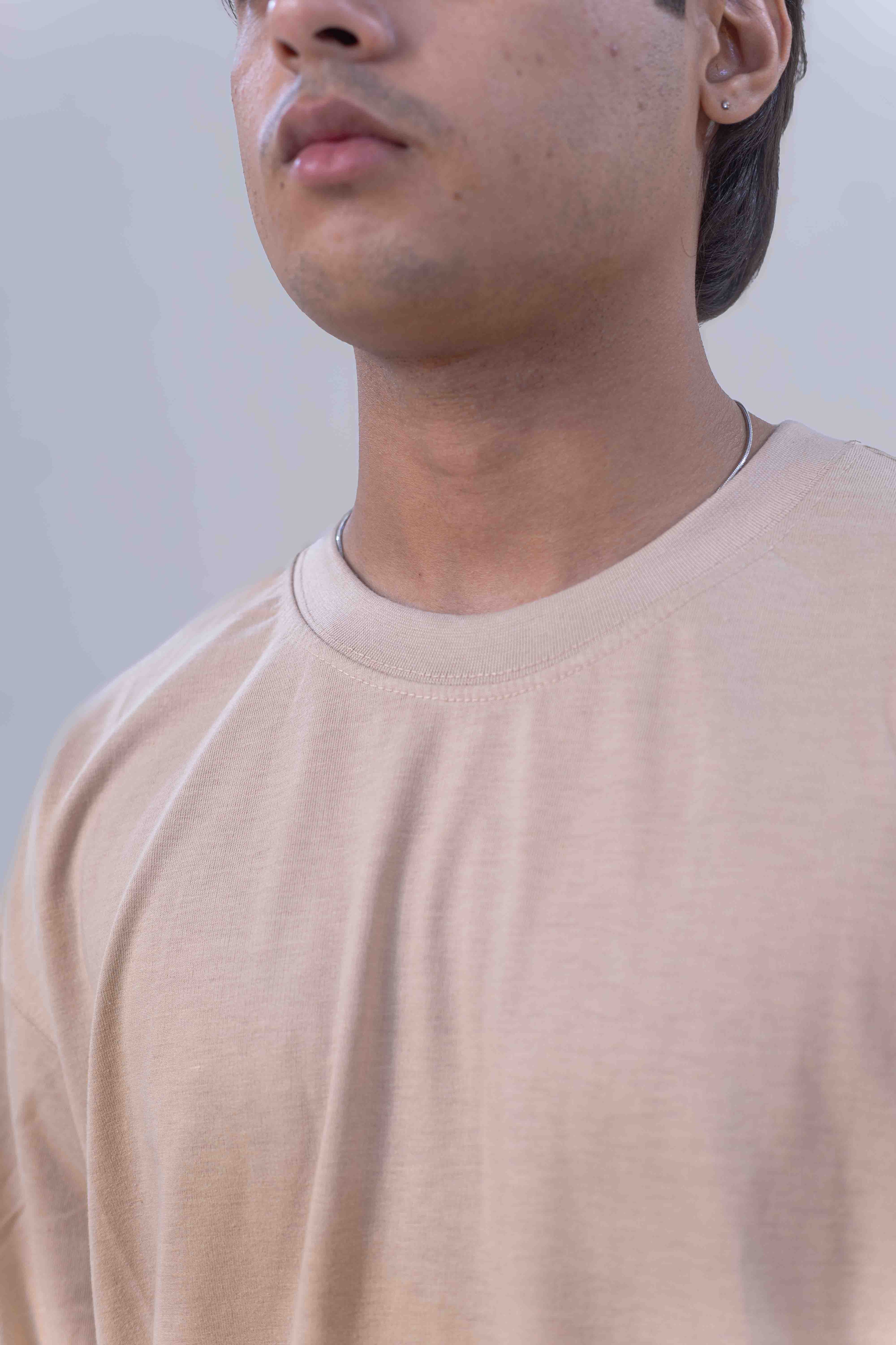 BASIC OVERSIZED T-SHIRT