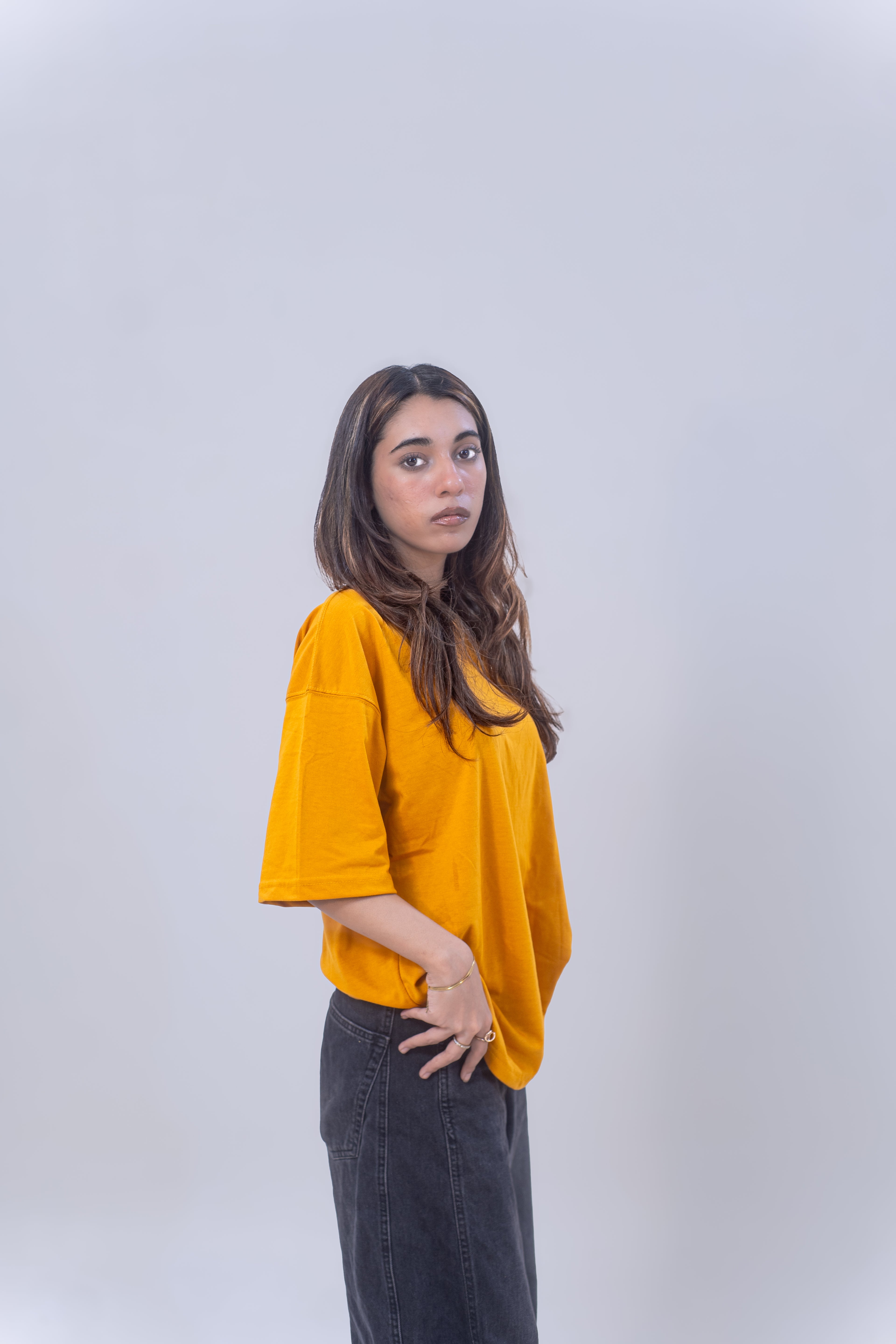 BASIC OVERSIZED T-SHIRT