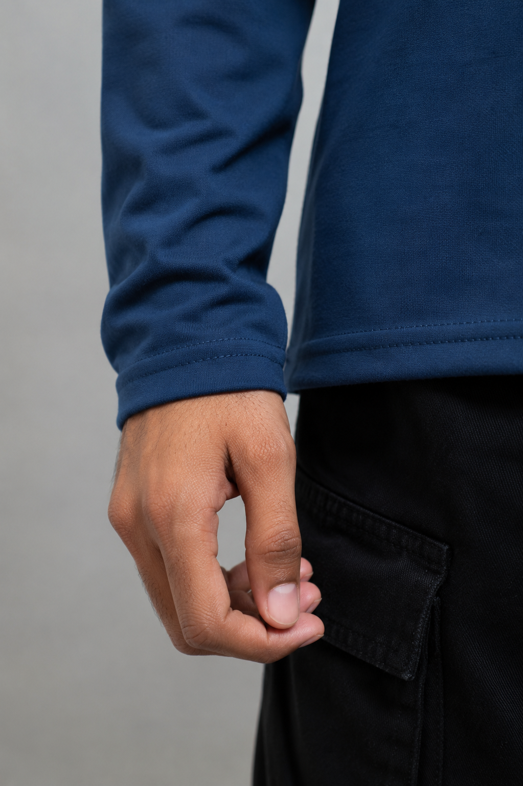 BASIC FULL SLEEVES T-SHIRT