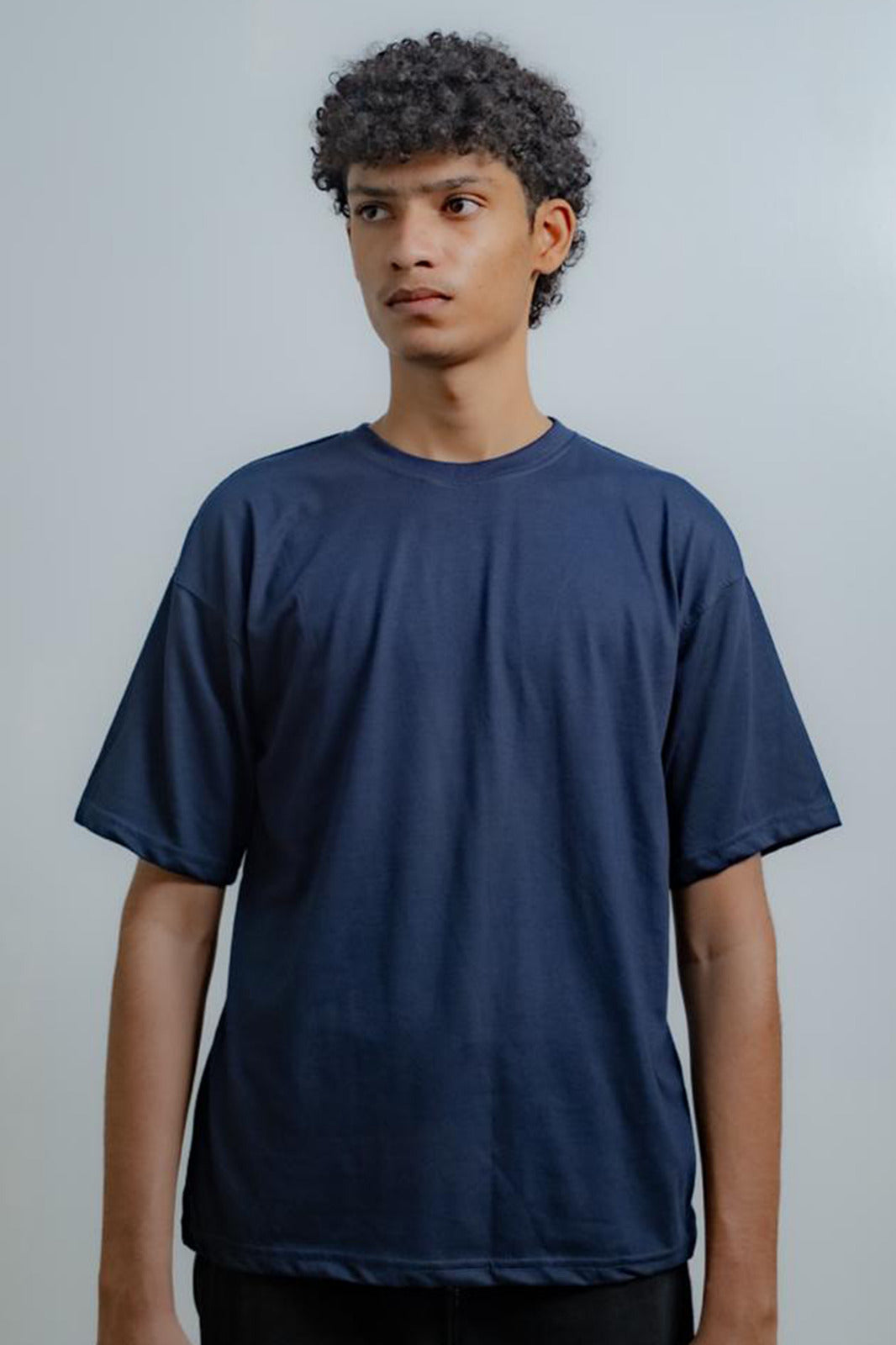 BASIC OVERSIZED T-SHIRT