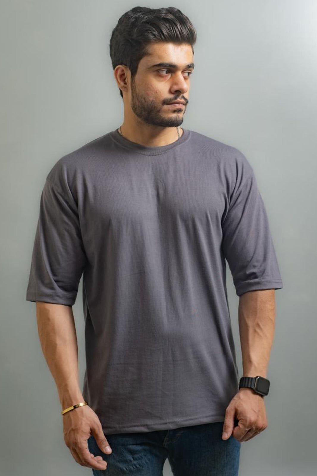 BASIC OVERSIZED T-SHIRT